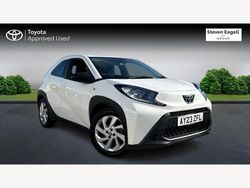White Used 2023 Toyota Aygo X PURE SUV | £11,702