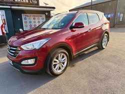 Red Used 2015 Hyundai Santa Fe Premium SUV | £6,995 (Fair price)