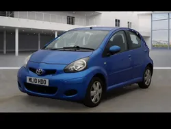 Blue Used 2010 Toyota Aygo Hatchback | £2,795 (Fair price)