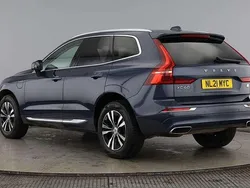 Denim blue Used 2021 Volvo XC60 Inscription SUV | £26,995 (Good price)