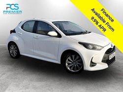 White Used 2022 Toyota Yaris Hybrid Hatchback | £10,795 (Good price)