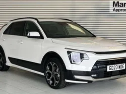 White Used 2023 Kia Niro 4 SUV | £25,472 (Expensive)