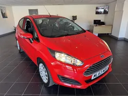 Red Used 2014 Ford Fiesta Style Hatchback | £5,995 (Fair price)