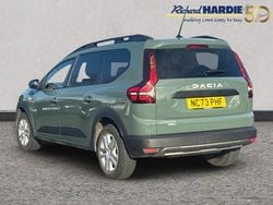 Green Used 2024 Dacia Jogger Expression MPV | £17,999 (Fair price)