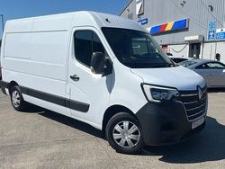 White Used 2022 Renault Master Business Van | £16,295 (Fair price)