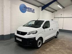 White Used 2022 Peugeot Expert Premium Van | £10,490 (Good price)
