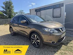 Beige Used 2014 Nissan Qashqai Tekna SUV | £6,295 (Fair price)
