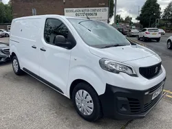 White Used 2022 Peugeot Expert Premium Van | £9,995 (Fair price)