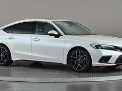 White Used 2024 Honda Civic Advance Hatchback | £26,498 (Good price)