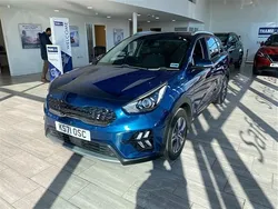Cerulean blue Used 2022 Kia Niro 2 SUV | £17,999 (Fair price)