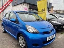 Blue Used 2009 Toyota Aygo Hatchback | £5,495 (Fair price)