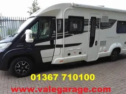 Black and white Used 2018 Fiat Ducato Van | £50,000