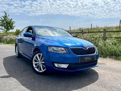 Blue Used 2014 Skoda Octavia Elegance Hatchback | £5,850 (Super price)