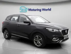 Black Used 2022 MG HS Excite SUV | £15,200 (Fair price)