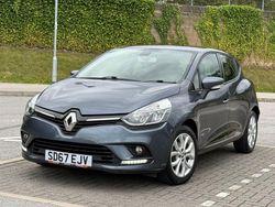 Grey Used 2017 Renault Clio IV Dynamique Hatchback | £4,190 (Super price)