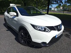 White Used 2015 Nissan Qashqai Tekna SUV | £6,595 (Fair price)