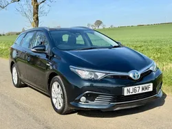 Grey Used 2017 Toyota Auris Hybrid Business Edition Estate | £11,450 (Fair price)
