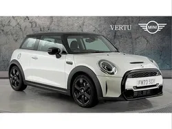 White Used 2023 Mini Cooper S Classic Hatchback | £22,352 (Fair price)