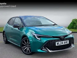 Super green bitone Used 2024 Toyota Corolla Sport Hatchback | £23,886 (Fair price)