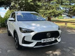 White Used 2024 MG HS SE SUV | £17,695 (Fair price)