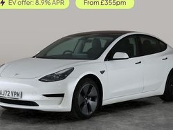 White Used 2022 Tesla Model 3 RWD Sedan | £20,014 (Fair price)
