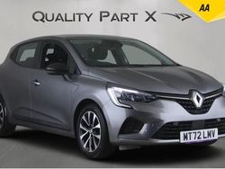 Grey Used 2022 Renault Clio V Evolution Hatchback | £13,100 (Good price)