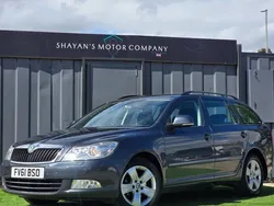 Grey Used 2011 Skoda Octavia Elegance Estate | £2,890 (Good price)