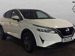 White Used 2022 Nissan Qashqai Acenta Premium SUV | £16,650 (Good price)