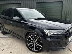 Black Used 2019 Audi Q7 Black Edition SUV | £33,495 (Expensive)