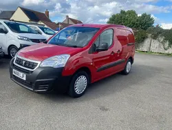 Red Used 2018 Peugeot Partner MPV | £8,995 (Good price)