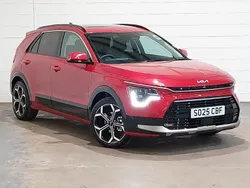 Red New 2025 Kia Niro 4 SUV | £29,998 (Good price)