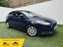 Blue Used 2016 Ford Focus Style Hatchback | £3,295 (Fair price)