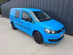 Blue Used 2015 VW Caddy Startline MPV | £7,995 (Expensive)