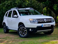 White Used 2017 Dacia Duster Prestige SUV | £4,995 (Fair price)