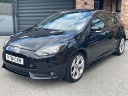 Black Used 2014 Ford Focus ST Hatchback | £5,995 (Good price)