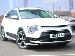 White Used 2022 Kia Niro 2 SUV | £21,550 (Expensive)