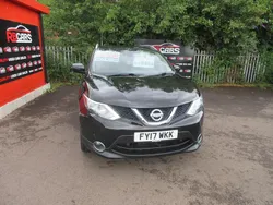 Black Used 2017 Nissan Qashqai Tekna SUV | £10,495 (Fair price)