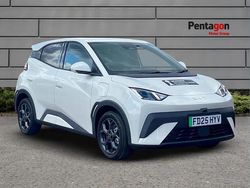 White Used 2025 BYD Dolphin Surf Comfort Hatchback | £18,995 (Fair price)