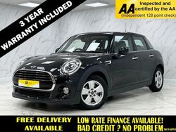Black Used 2019 Mini Cooper Classic Hatchback | £14,595 (Fair price)