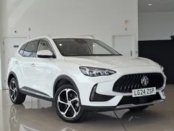 White Used 2024 MG HS Trophy SUV | £16,698 (Fair price)