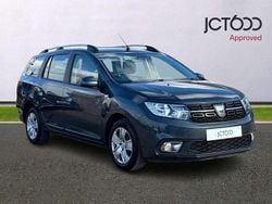 Grey Used 2018 Dacia Logan Lauréate Sedan | £5,000 (Fair price)