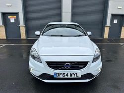 White Used 2015 Volvo V40 R-Design Estate | £4,495 (Super price)