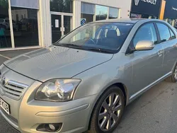 Silver Used 2009 Toyota Avensis Hatchback | £2,500 (Good price)