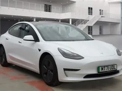 White Used 2021 Tesla Model 3 Long Range Sedan | £23,400 (Expensive)