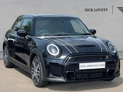 Black Used 2023 Mini Cooper S Exclusive Hatchback | £25,995 (A bit pricey)