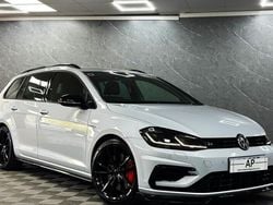 Oryx white pearl Used 2017 VW Golf VII R Estate | £18,990 (Fair price)