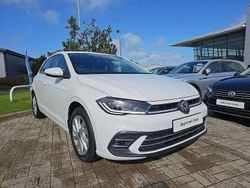 White Used 2022 VW Polo Style Hatchback | £17,295 (Fair price)