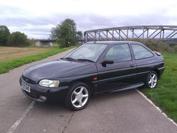Black Used 1997 Ford Escort Hatchback | £3,495