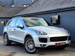 Silver Used 2015 Porsche Cayenne SUV | £21,489 (Fair price)