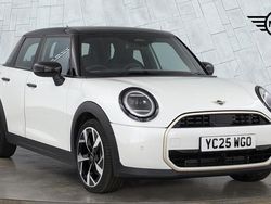 White Used 2025 Mini Cooper Hatch Hatchback | £27,599